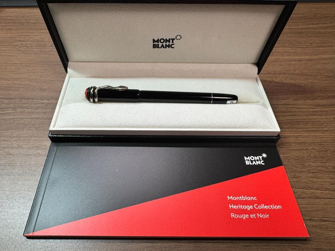 未使用　モンブラン　万年筆　Rouge et Noir　ヘリテイジコレクション