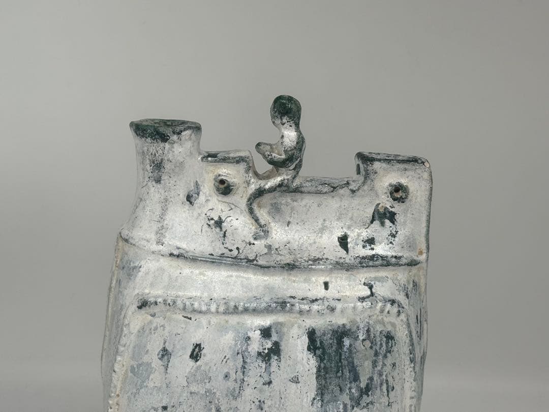 中国　緑釉壺　銀化　古陶器　送料込み250703