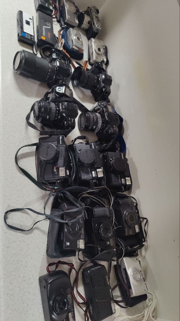 カメラ まとめ売り レトロ/フィルム/デジカメ混在　ジャンク現状品