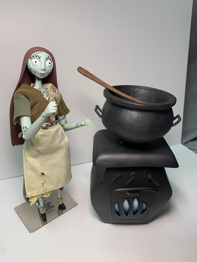 レア当時物 ナイトメアビフォアクリスマス フィギュア ジュンプランニング　サリー