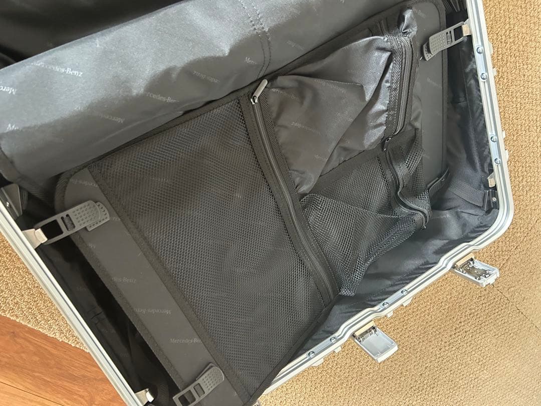 メルセデスベンツ　オリジナル　アルミ キャリーケース　スーツケース　65L