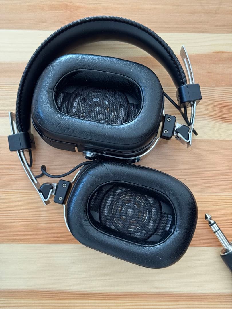 【難あり】BOSS- ワイヤレス ヘッドホン ギターアンプ WAZA-AIR