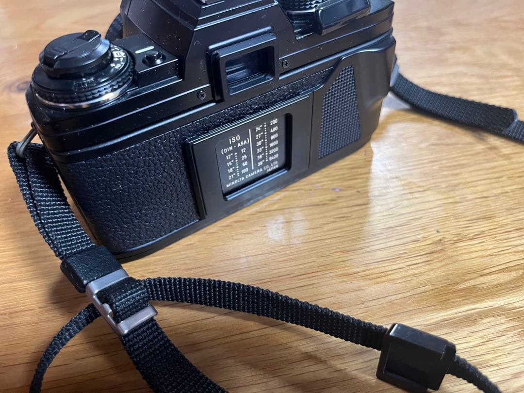 MINOLTA X-700 一眼レフカメラ 50mmレンズ付き