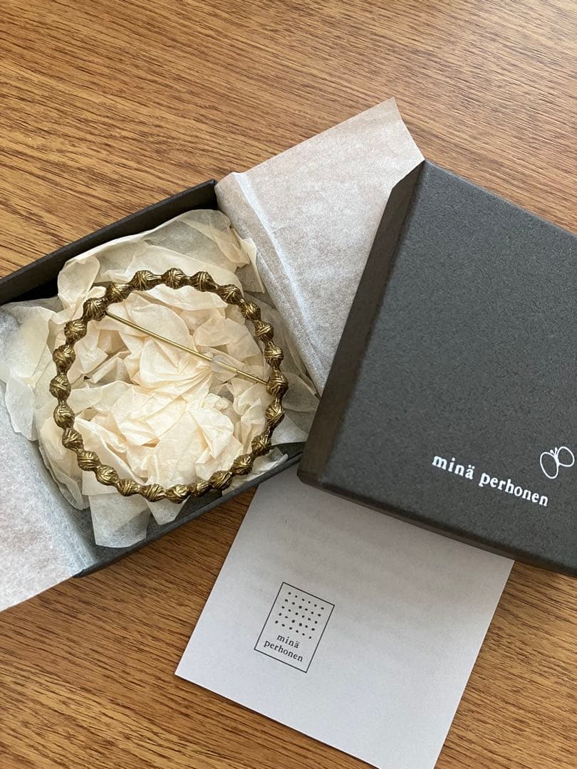 ミナペルホネン　ブローチ　タンバリン　正規品