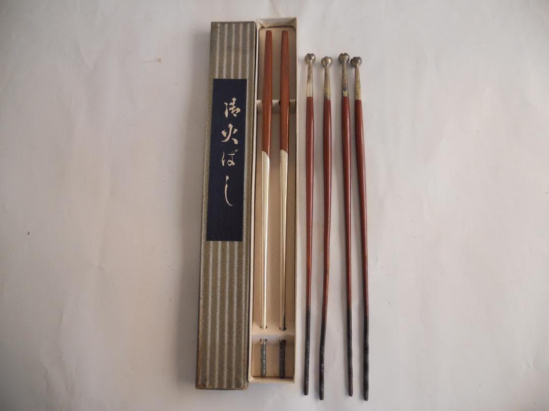 梅花装飾 レトロ 火箸 2種類　3膳 ヴィンテージ ひばし です。