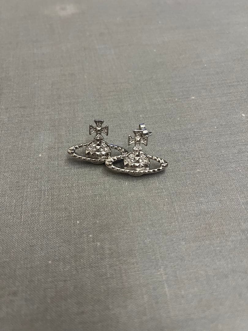 【M】ヴィヴィアンウエストウッド メタルオーブ スタッドピアス