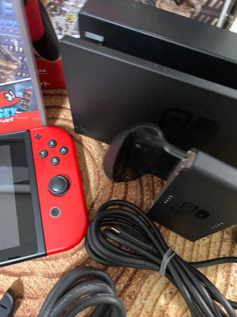 Nintendo Switch ニンテンドースイッチ本体　マリオカラーソフト付き