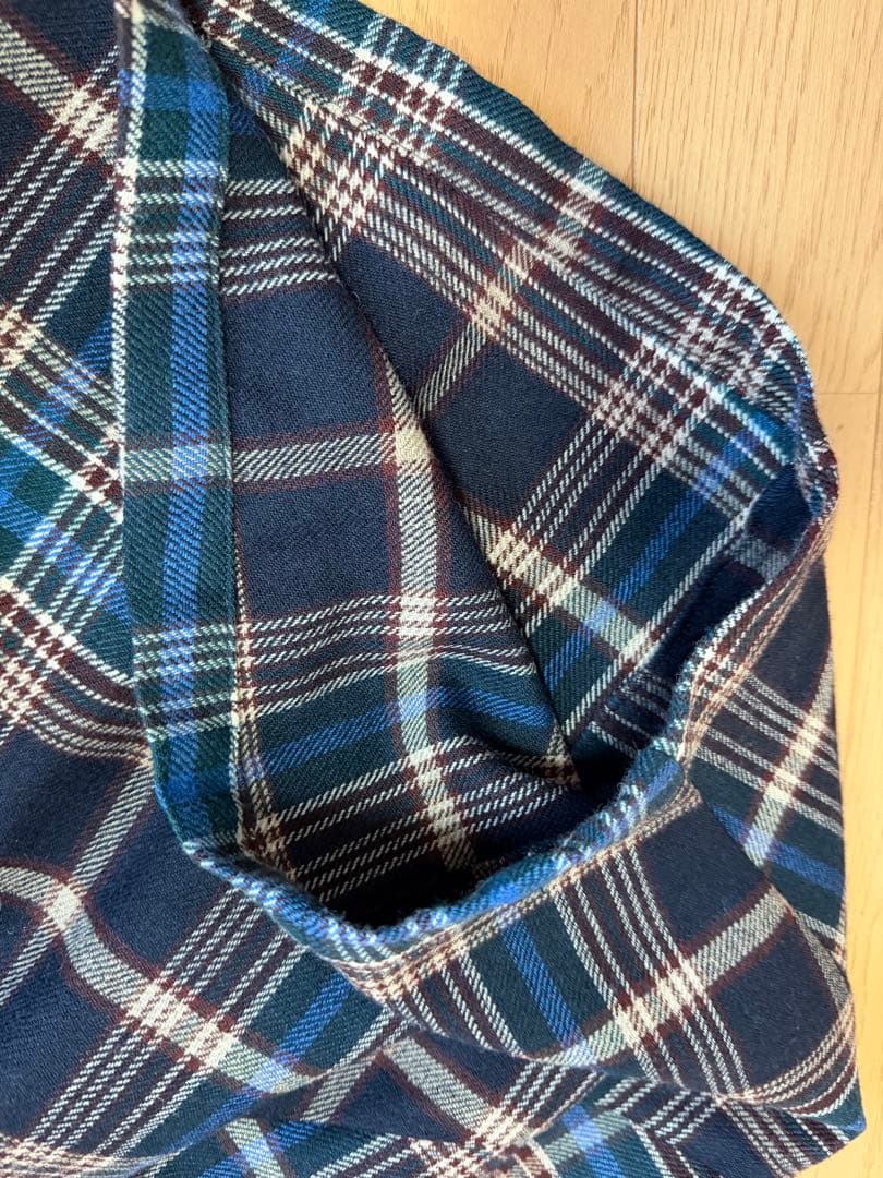 美品クレッシェントデュオ　ネイビー チェック柄 ガウチョパンツ