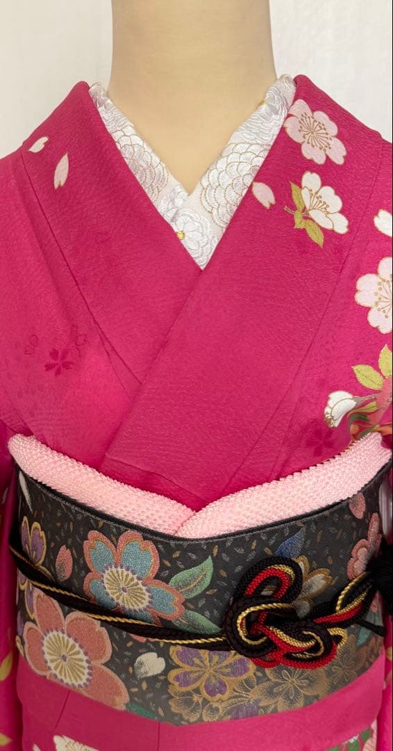 裄６９ｃｍ　豪華　４点セット　四季草花模様　刺繍振袖