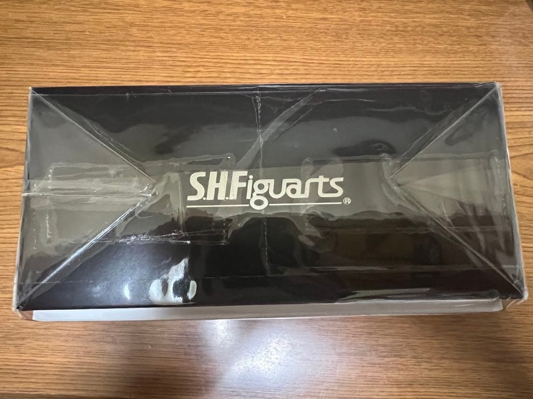 S.H.Figuarts 真骨彫　仮面ライダークウガ タイタンフォーム