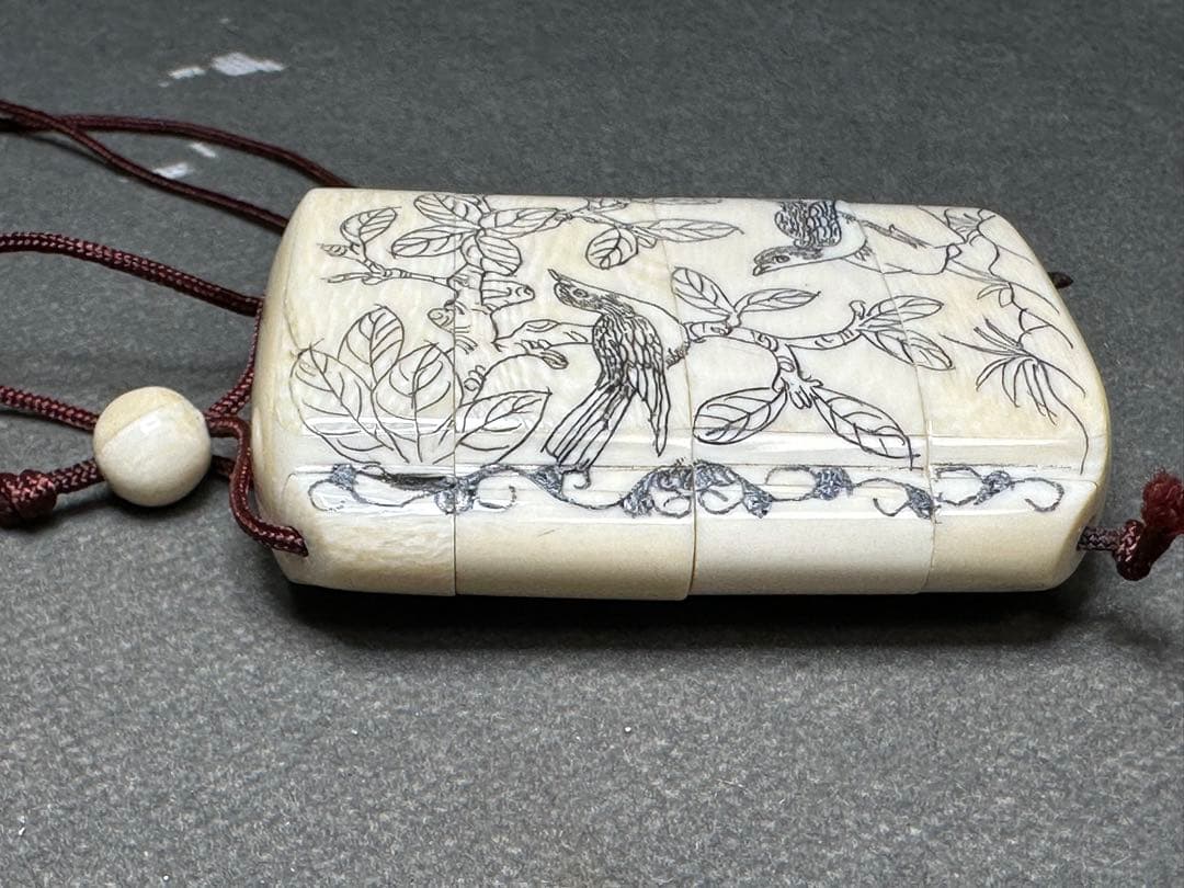 極上　印籠　根付　天然素材　置物　古美術品　 細密細工　骨董　アンティーク彫刻