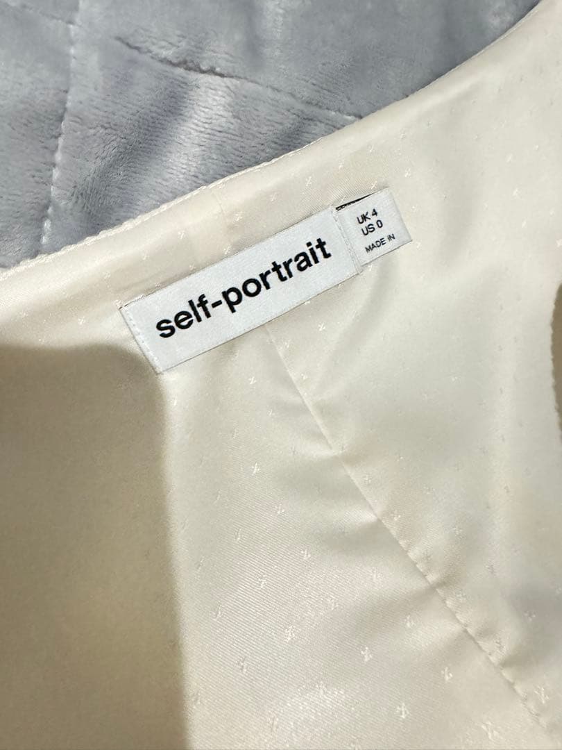 self-portraitドレス