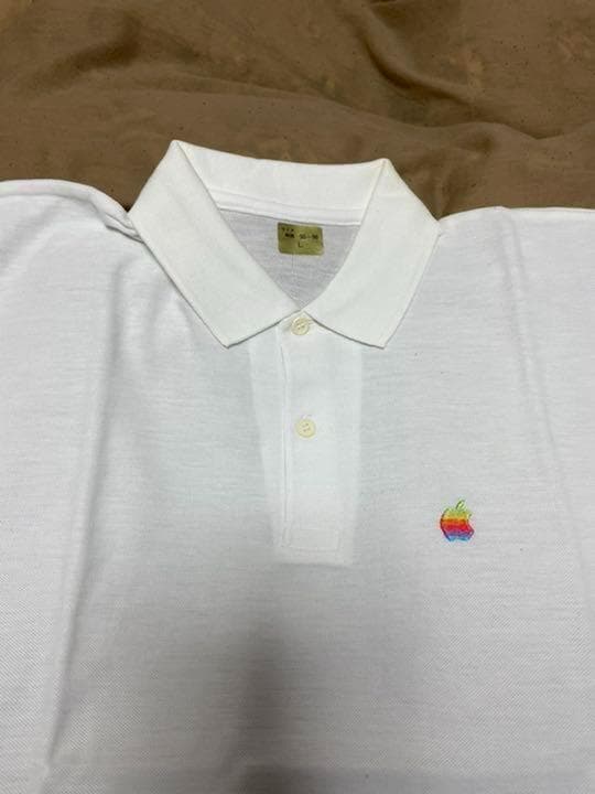 アップル純正　半袖ポロシャツ虹色リンゴ刺繍入と1997LaboFinder CD