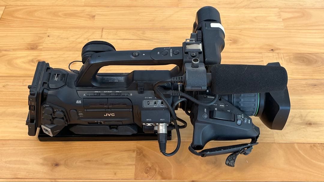 ホ*ム様 JVC 業務用ビデオカメラ GY-HM750