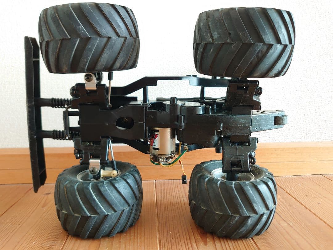 タミヤ　ワイルドウイリー　ボディ　シャーシ　サーボ　モーター　セット　ラジコン