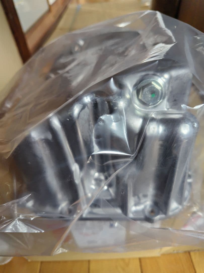 ダイハツ純正エンジンオイルパン