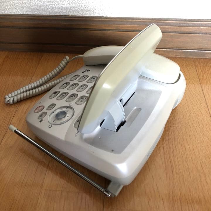 NTT  コードレスホン　固定電話機 *