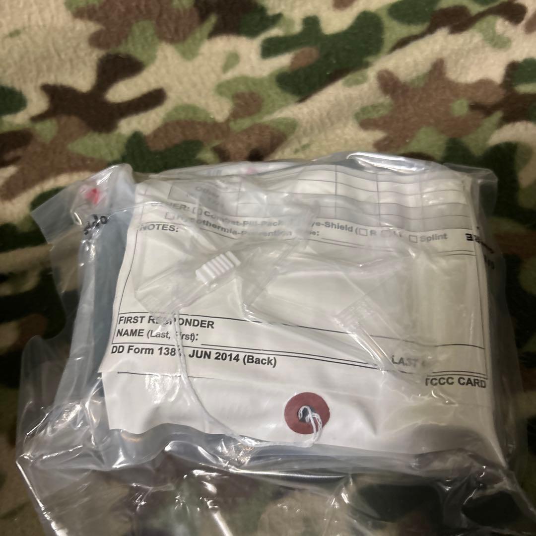 未使用品　米軍実物　メディカルキット　MEDICAL KIT