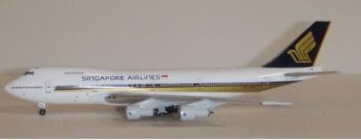 1/400  シンガポール航空　ボーイング　Ｂ７４７－２００　９Ｖ－ＳＱＳ