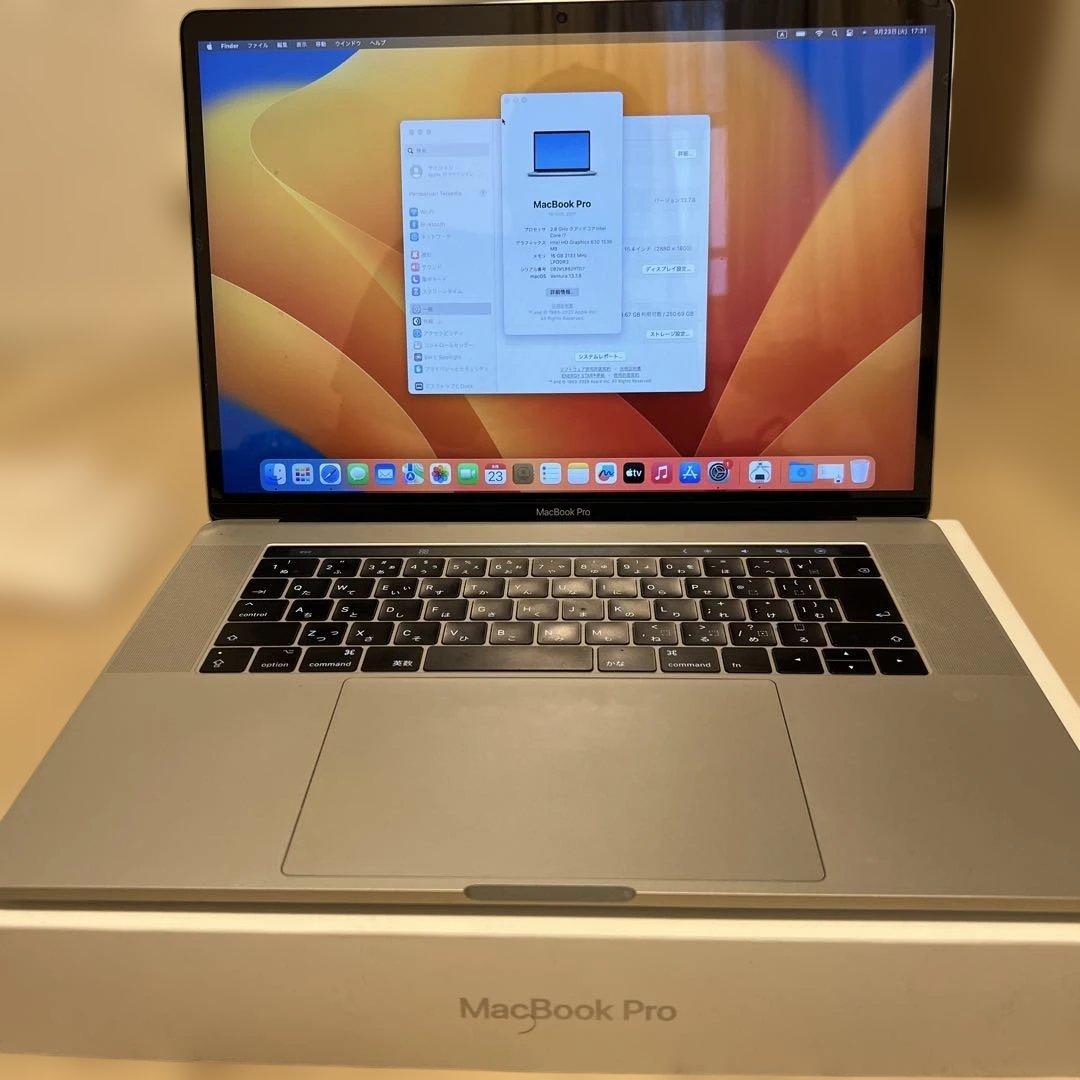MacBookPro 15インチ2017 16GB 256GB i7
