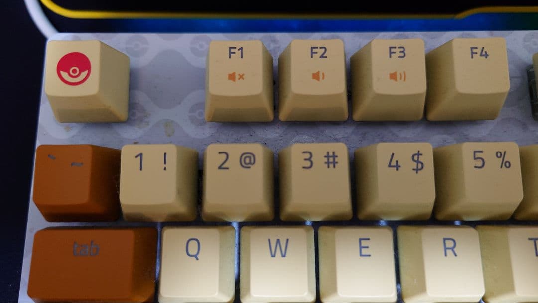 ポケモンモデルRAZER BLACK WIDOW V3 有線ゲーミングキーボード