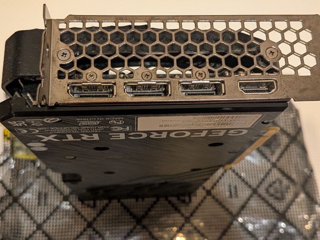 Gainward RTX4070 12GB (本体のみ）