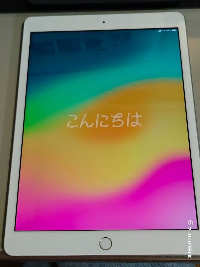 Apple iPad 第8世代　cellularモデル　３２GB