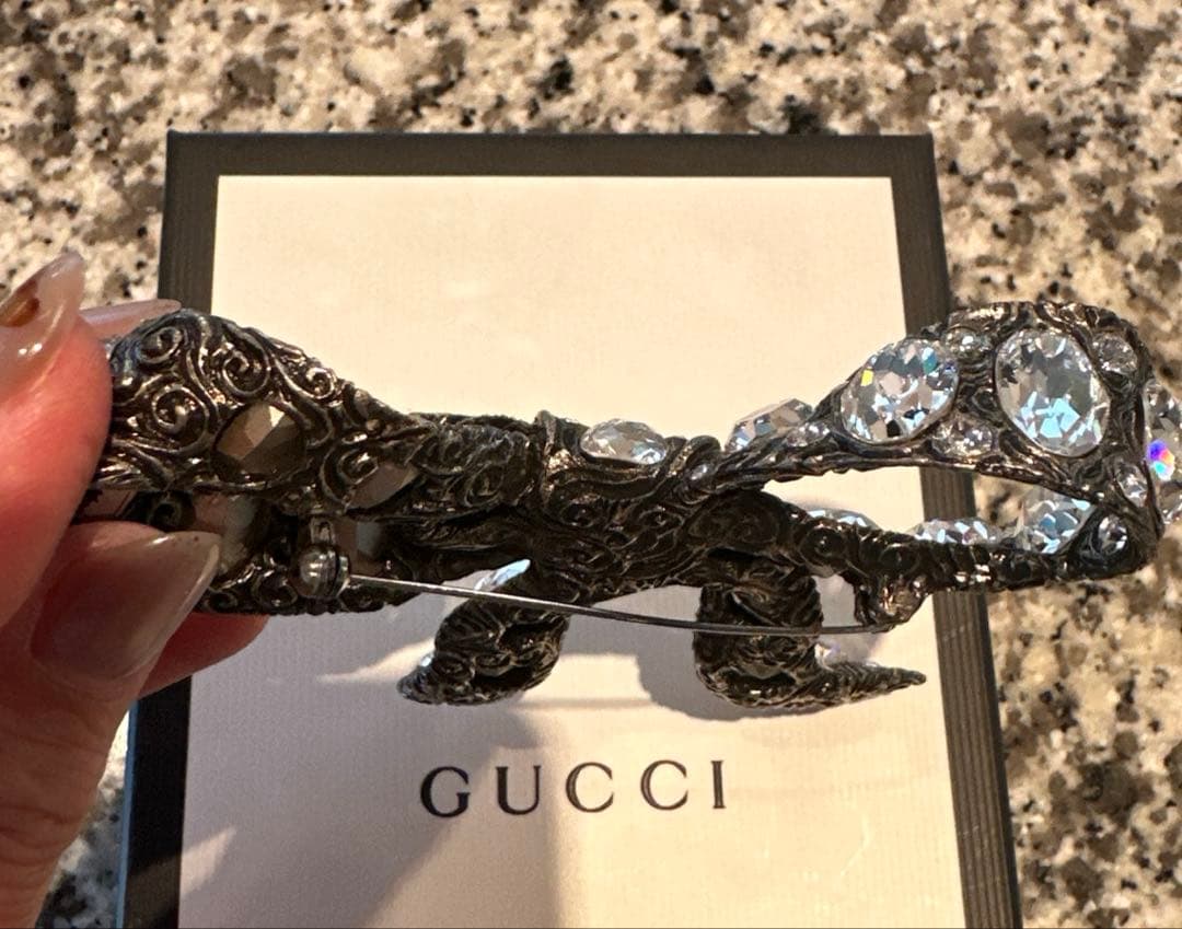 専用　GUCCI グッチ　ブローチ