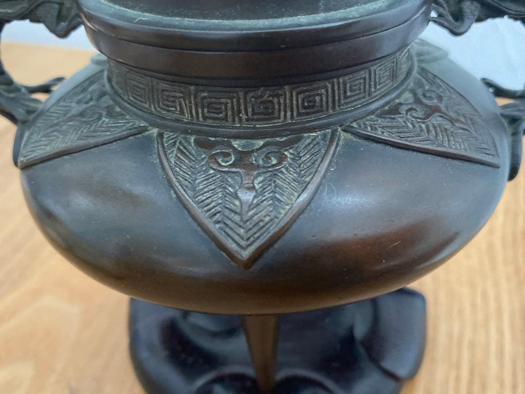 古玩 獅子蓋龍耳香炉 三脚香炉　銅器彫刻 　香櫨　三つ足香炉　中国美術　朝鮮