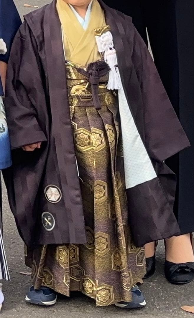 【値下げしました】七五三 男の子 着物 羽織袴セット 3歳 5歳 式部浪漫 黒金