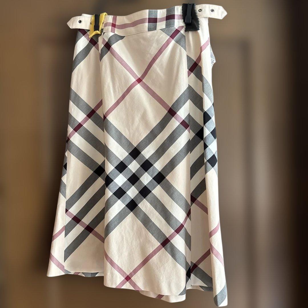 バーバリースカート クリーニング済み