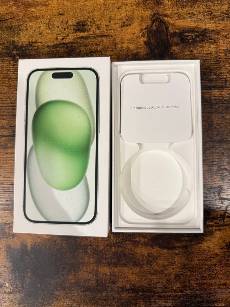 Apple iPhone 15 ミントグリーン 本体　256G