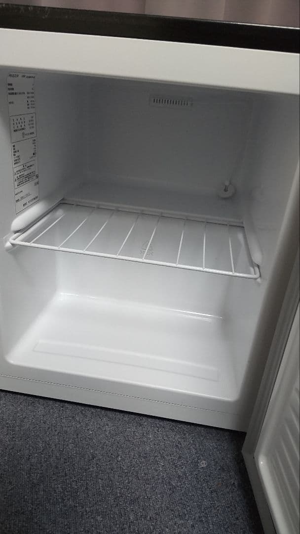 コンパクト冷凍庫 グレー 1棚付き