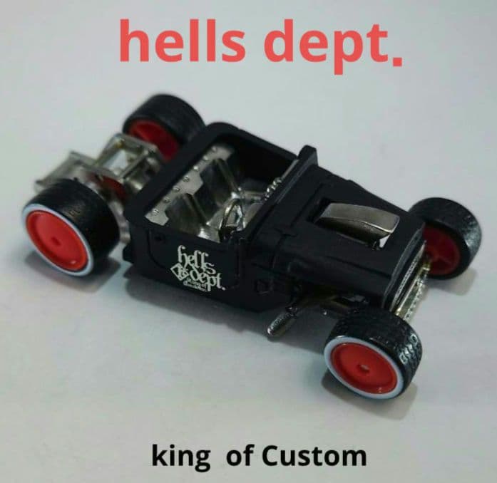 新品　ヘルズデプト　ミニカー