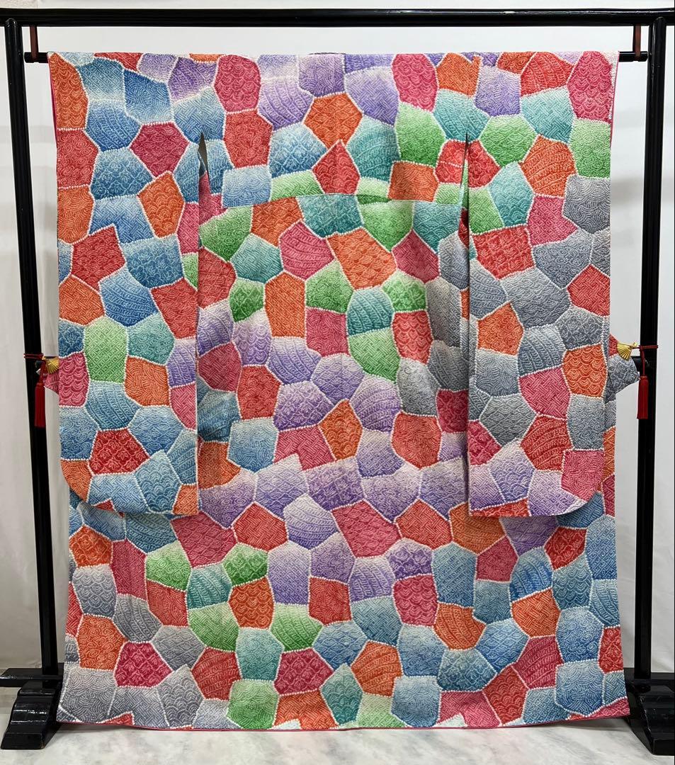 豪華！総絞り　名品　振り袖　フルセット　別誂長襦袢　総絵羽紋様　珍品　可愛い