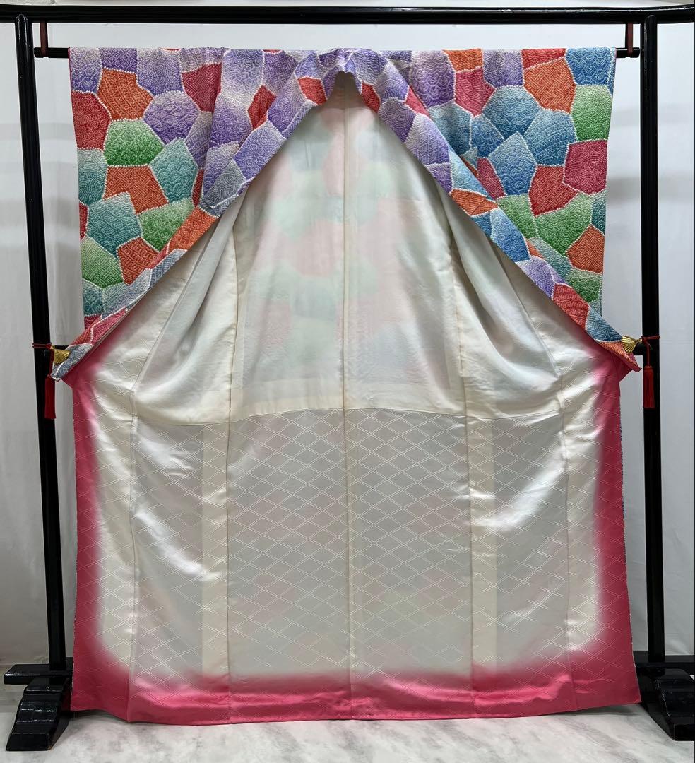 豪華！総絞り　名品　振り袖　フルセット　別誂長襦袢　総絵羽紋様　珍品　可愛い