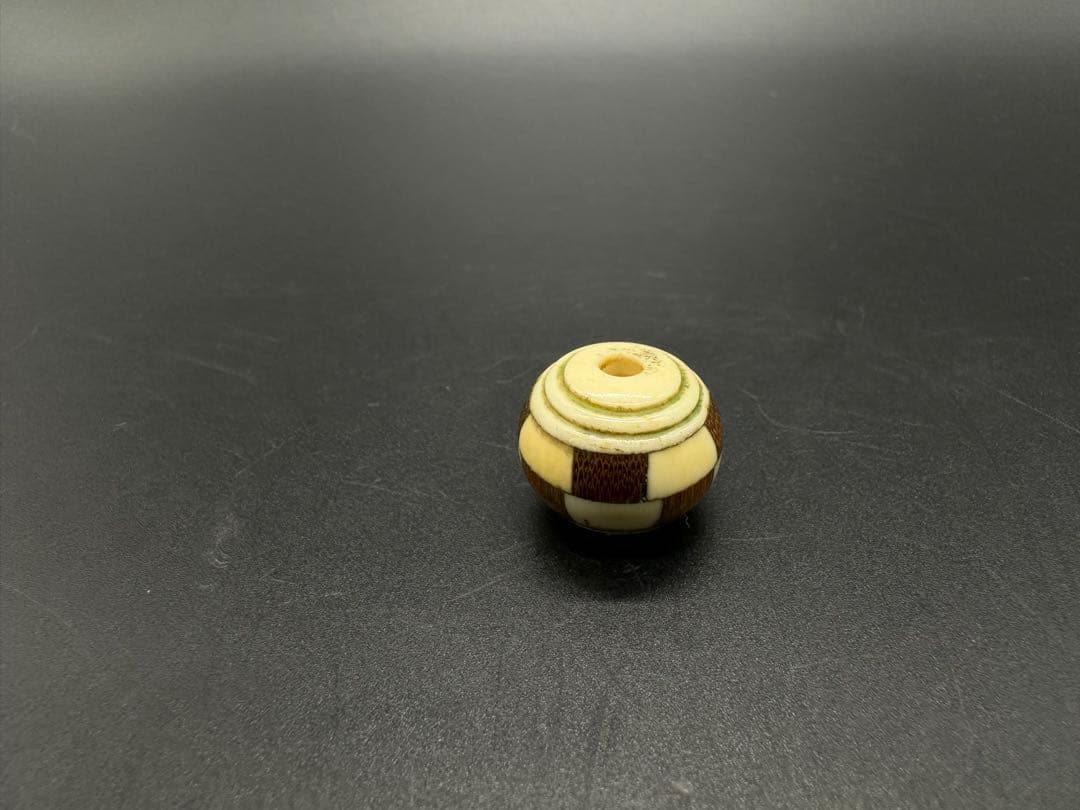 緒締　玉　（竹　鹿角　マンモス牙）組み　骨董古美術