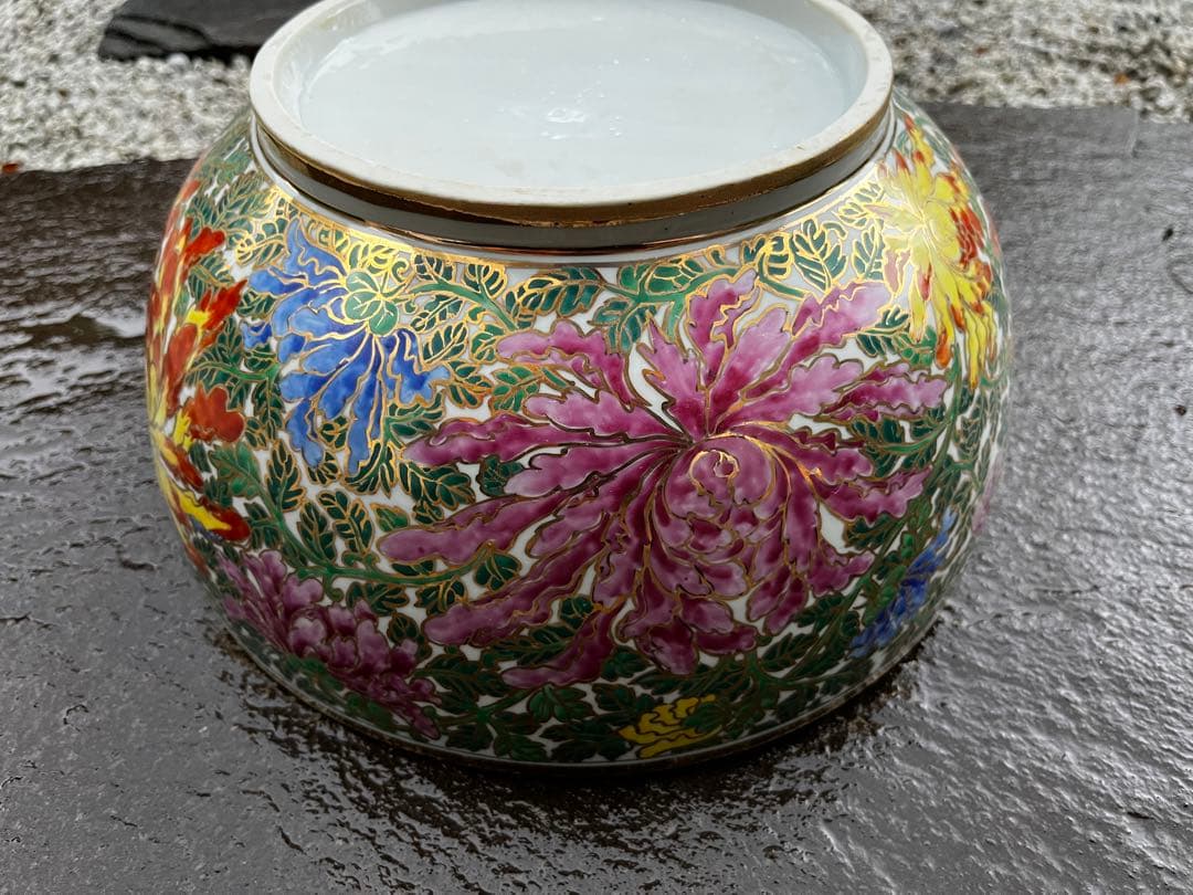 希少　カラフルで華やかで大きな陶器製の蓋付きの壺