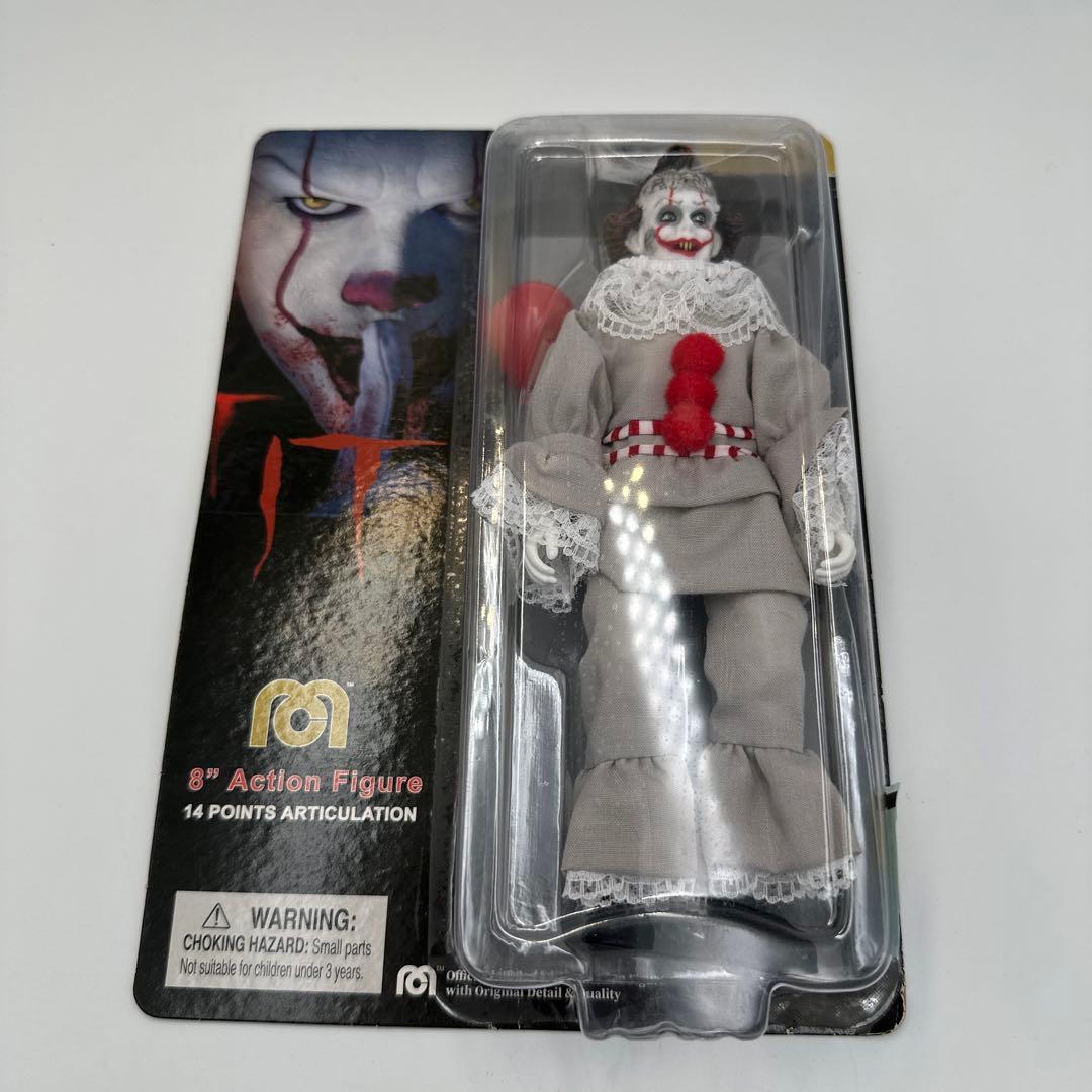 未開封ITペニーワイズとチャッキーのアクションホラーフィギュア