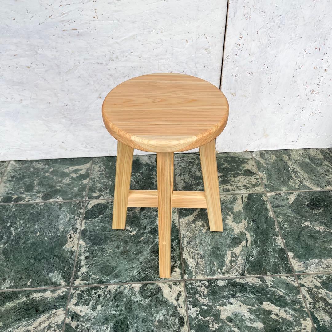 シカタ　丸椅子　木製スツール