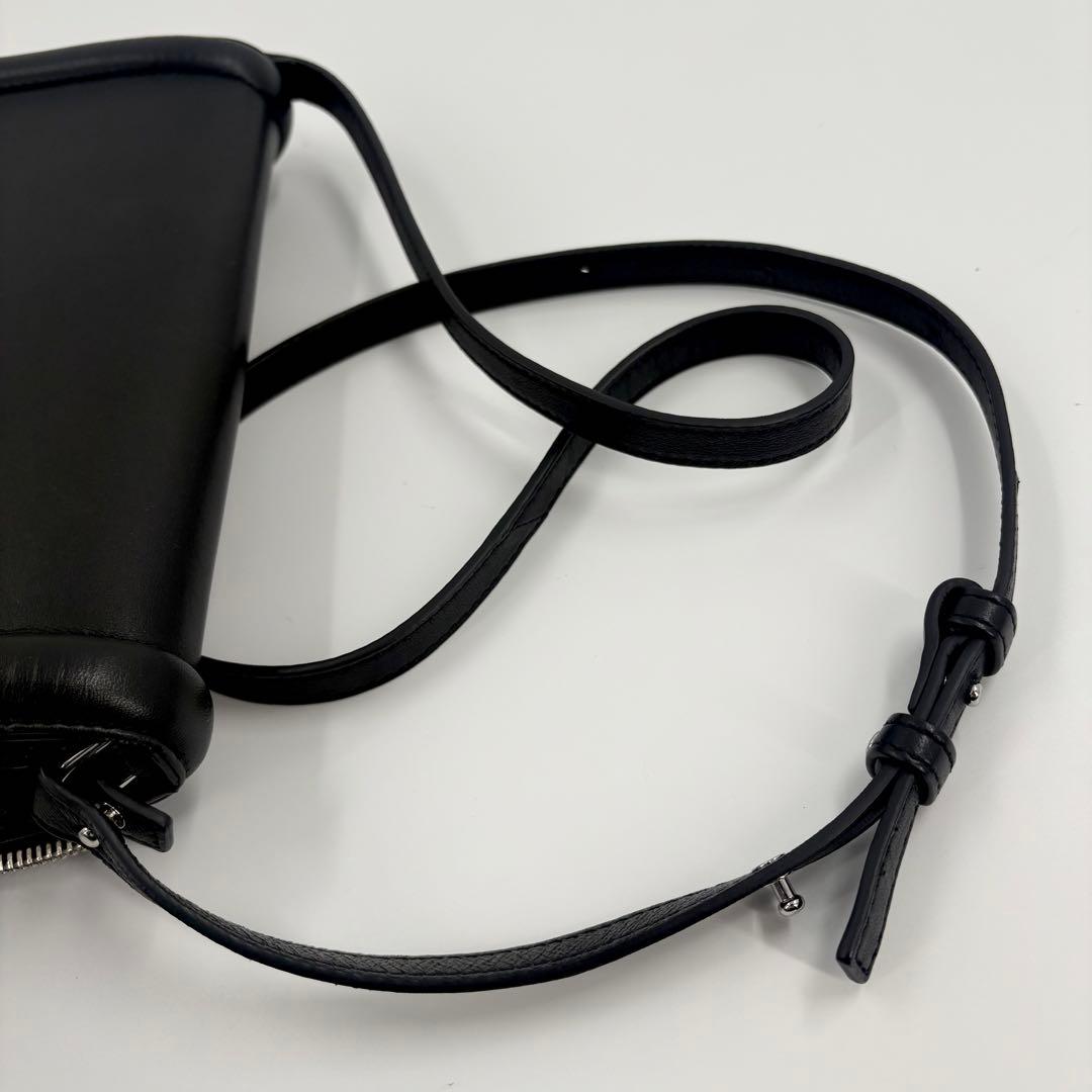 美品　DIESEL ディーゼル ショルダーバッグ レザー 黒 斜め掛け 834