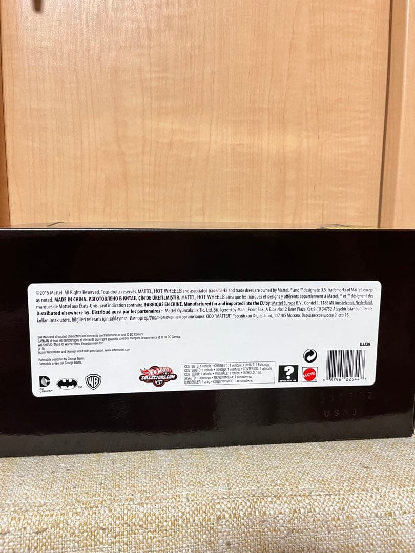 新品未開封Hot Wheels バットモービル 1:18 1966年TVシリーズ