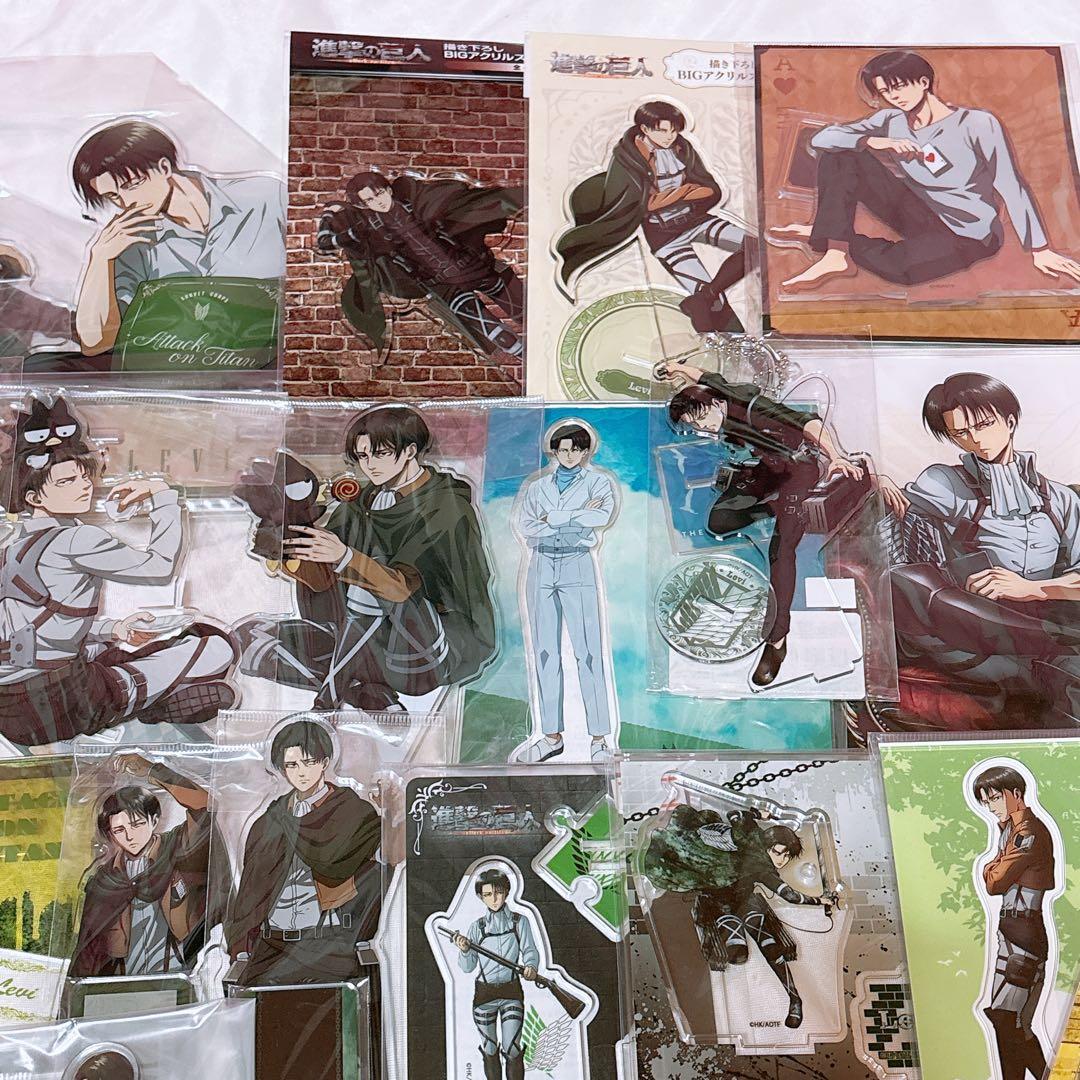 進撃の巨人　リヴァイ　アクリルスタンド　まとめ売り　28点セット