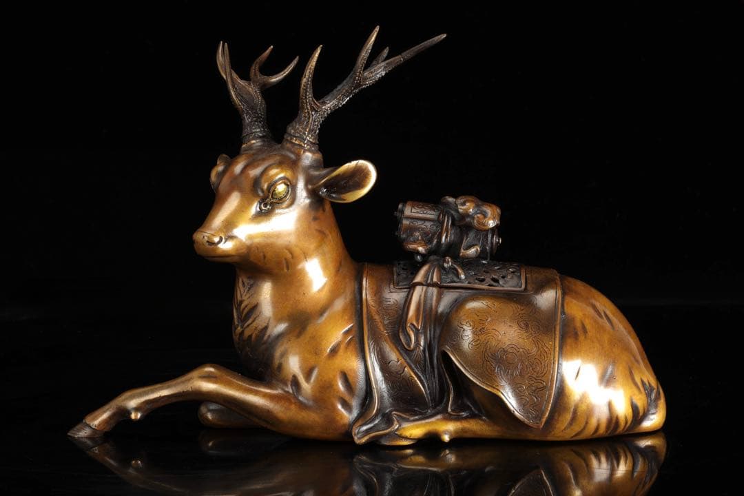 金工師 宗信造 蝋型鋳造 銅製 鹿 香炉 共箱 細密彫刻 置物 古美術品 骨董品