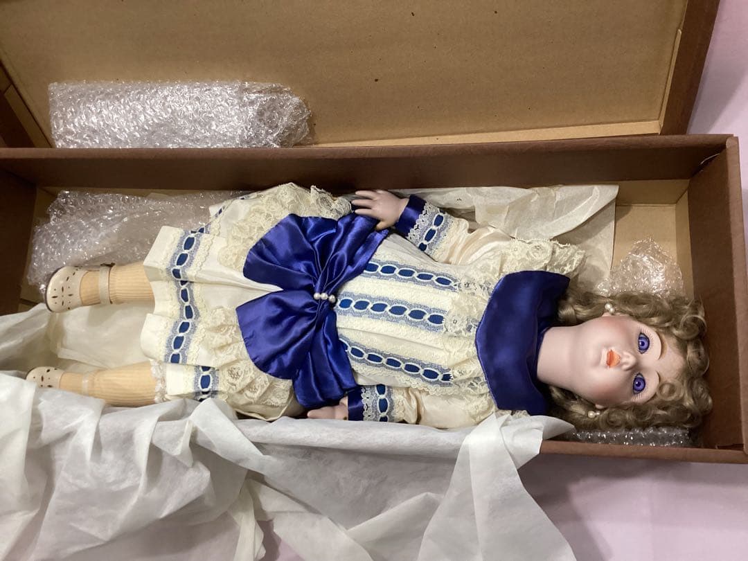 ビスクドール　スタイナー　アンティークドール　ヴァイオレットアイ　 青白ドレス