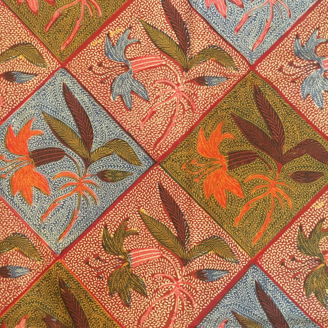古布 ジャワ更紗（バティック）戦前 プカロンガン 菱ユリ紋