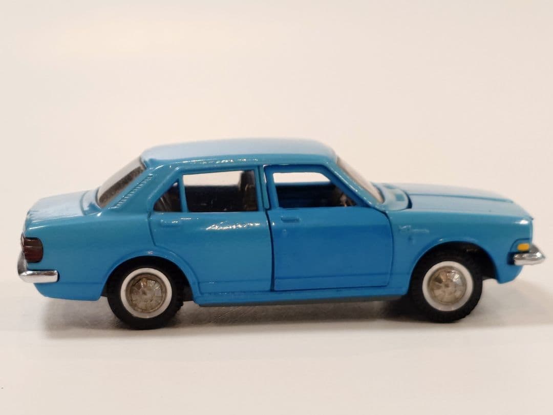 ダイヤペット No.215 CORONA 1700SL