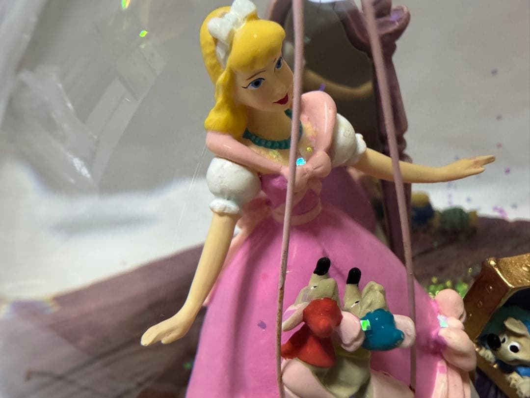 ディズニー シンデレラ オルゴール付き スノーグローブ