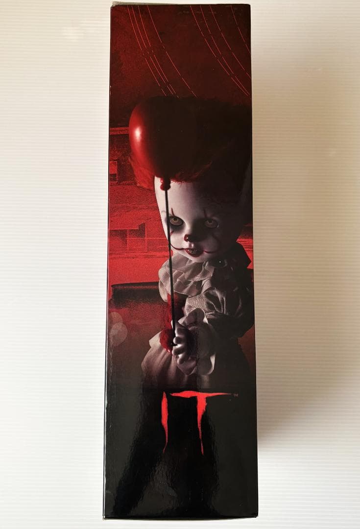 【びに様】ペニーワイズ フィギュア IT Living Dead Dolls