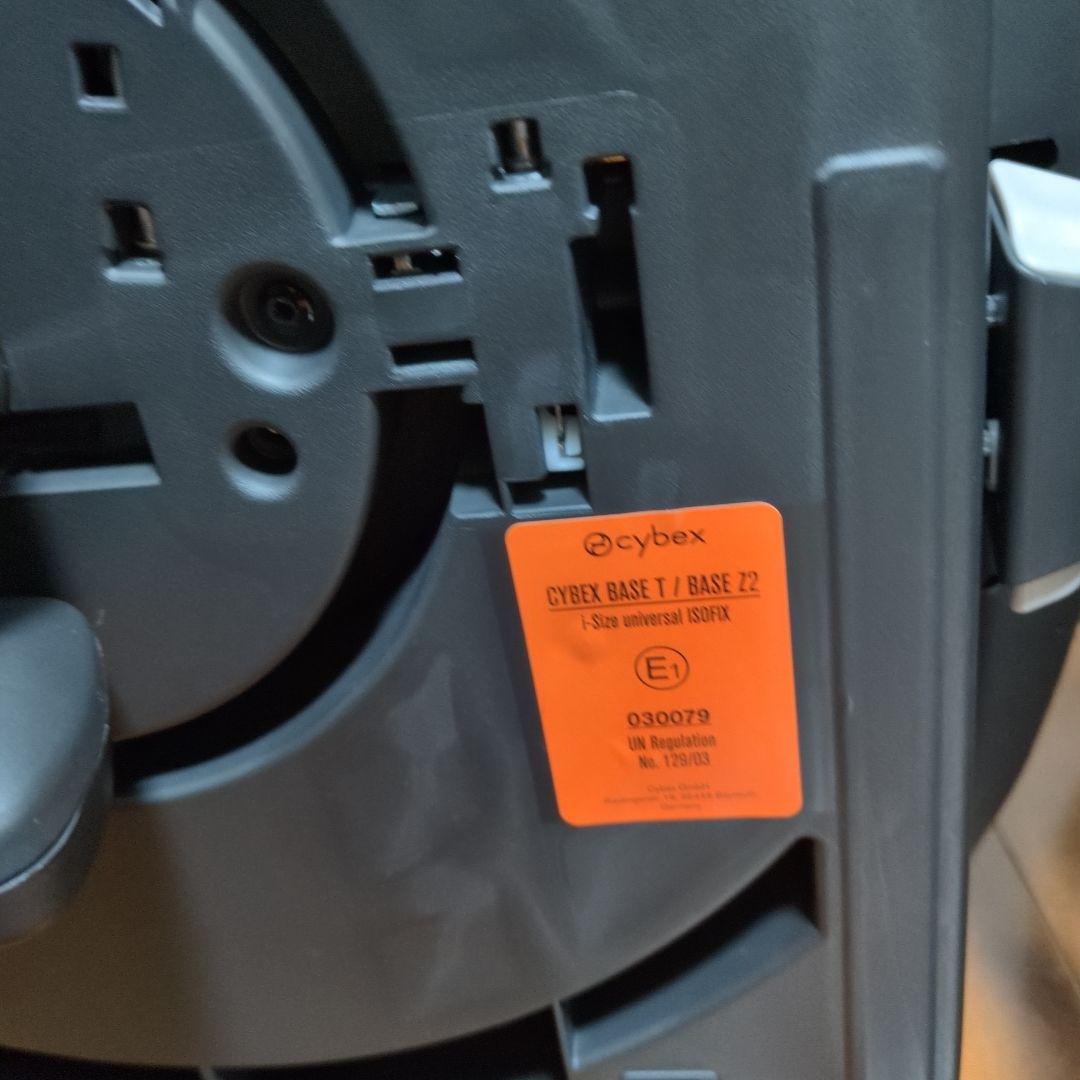 【極美品】サイベックス　cybexクラウドTi-size+ベースT　セット